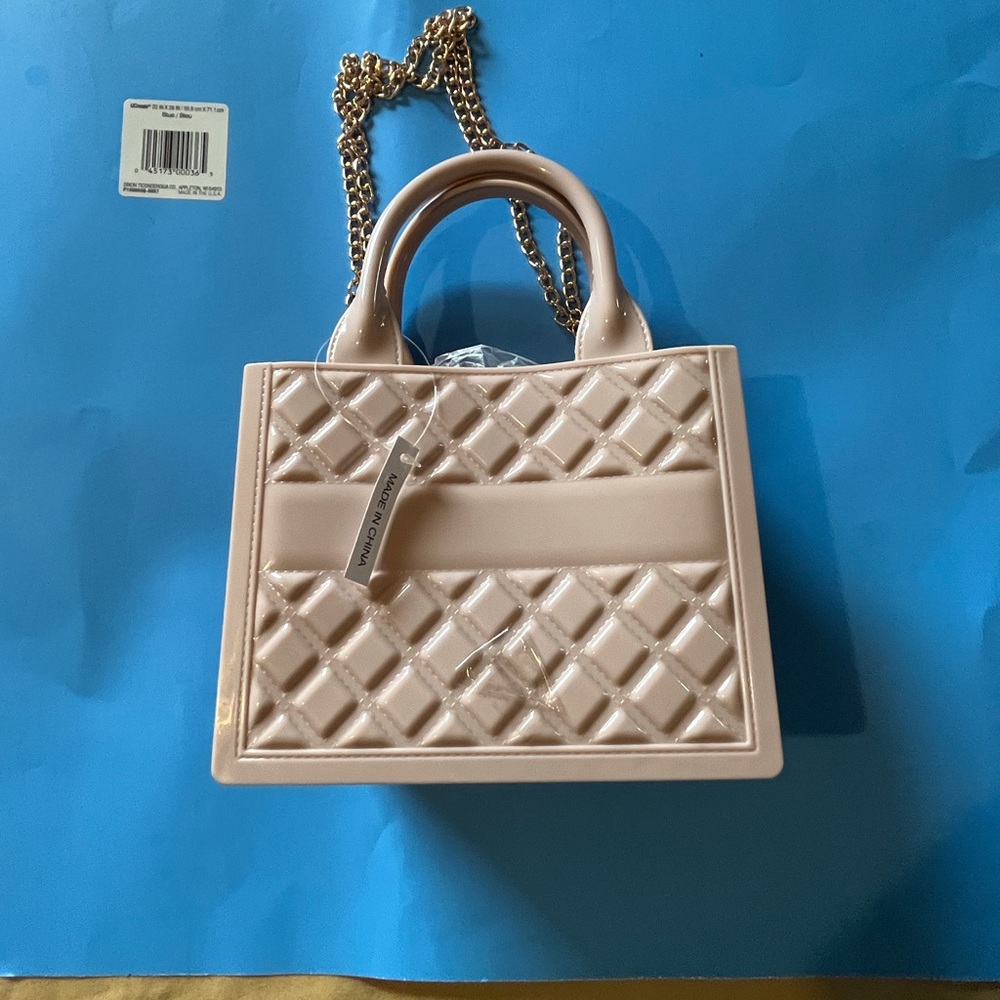 SELLING TOP  HANDLE MINI CROSSBODY JELLY PURSE 👛 COLOR CREAM BNWT..
